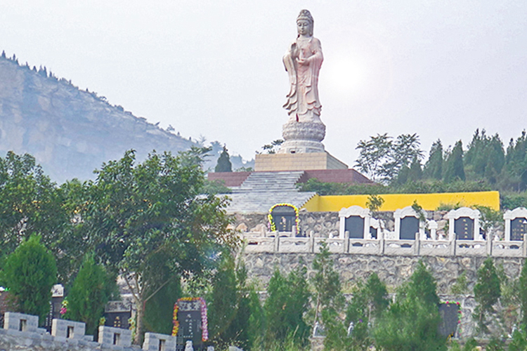 龙居山陵园2