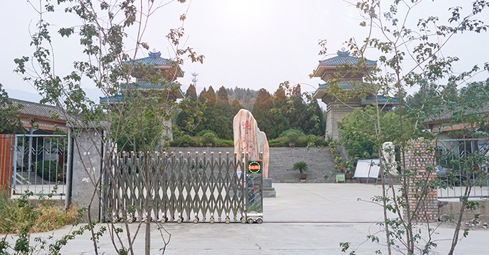 嵩山公墓690x360