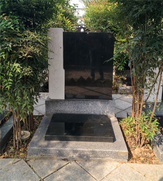 艺术立碑