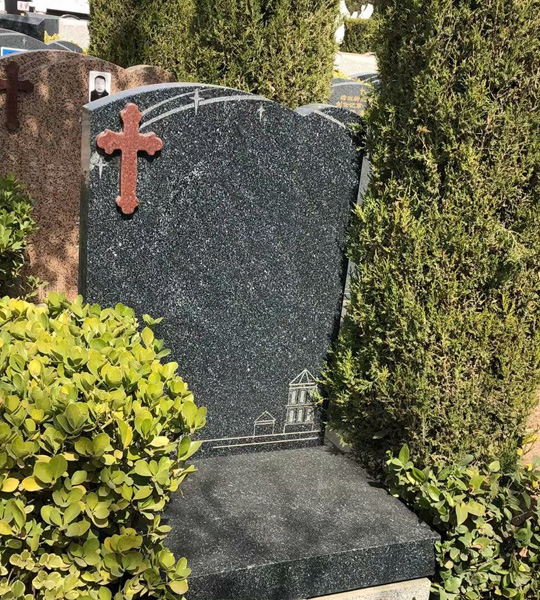 仰圣二区基督立碑