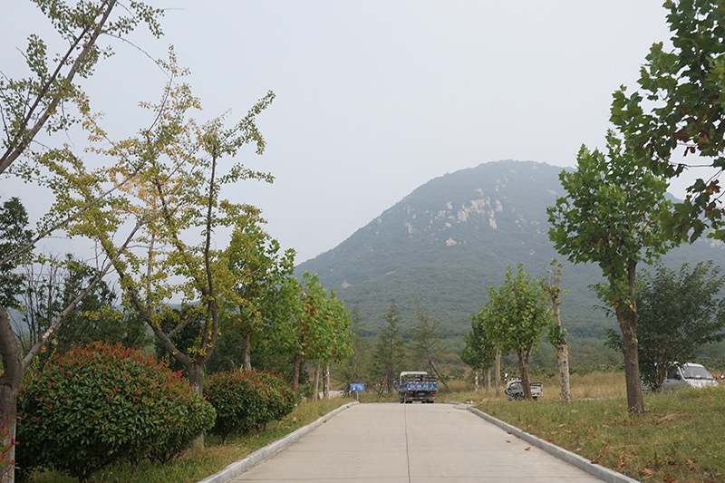 周边山势
